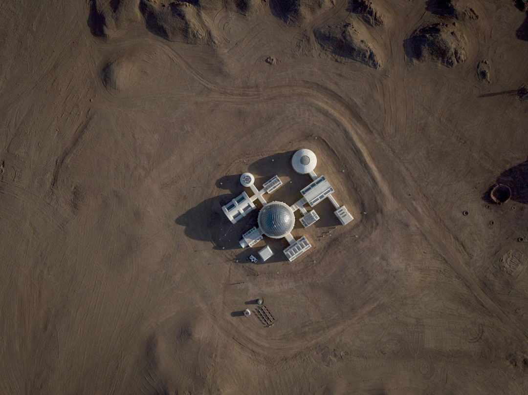图为"火星1号基地"俯瞰图.